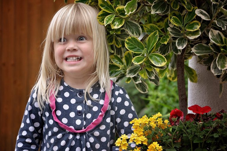 Comment travailler l&rsquo;imitation chez un enfant autiste ?